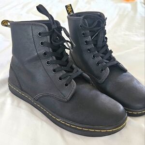 Dr martens matte shoreditch boot